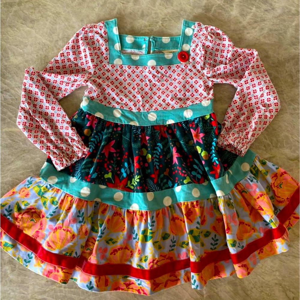 Matilda Jane Size 4 Dress, perfect for the Holidays.